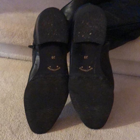 Black slightly over knee black dress boot in GUC UK 39, US 7 1/2 vent for x room - Picture 6 of 7